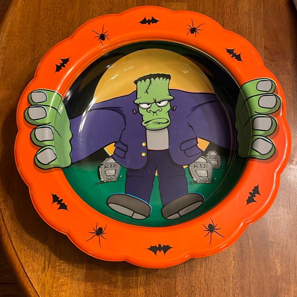 Vintage Ullman HALLOWEEN Frankenstein TRICK OR TREAT Candy Bowl 14" Hard Plastic